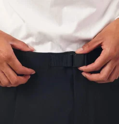 One Tuck Tapered Stretch Black
