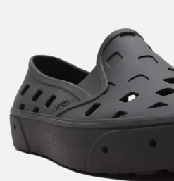 Slip On Trek Black